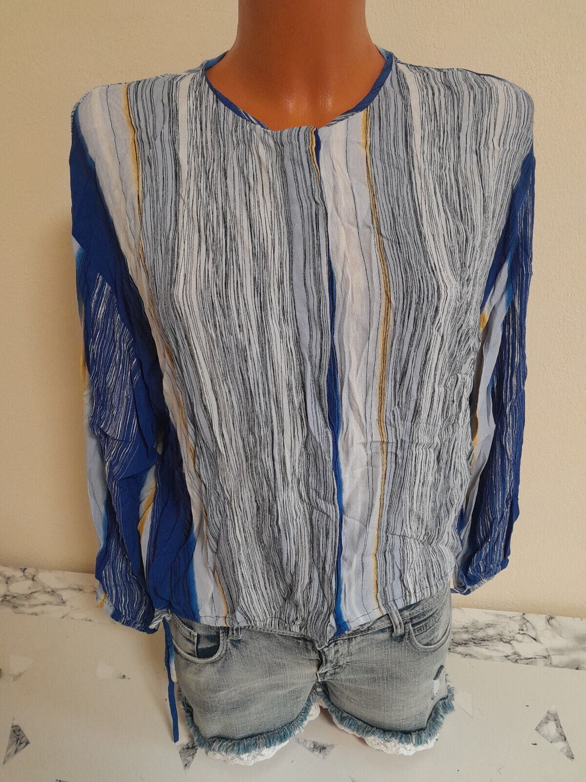 Box#51 kurze Bluse L 42/44 langarm blau gestreift Damenbluse Knopfleiste Damen