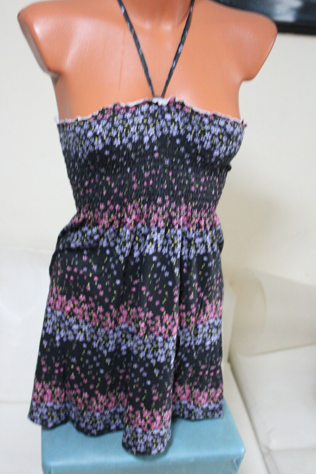 Box#63 Sutherland Neckholder Top XL eher M 38 Shirt schwarz rosa Sommertop Shirt