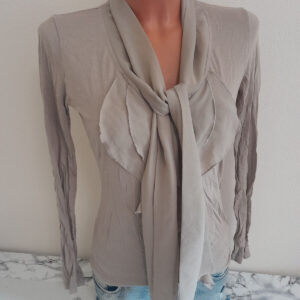 Shirt S 36/38 Blusenshirt langarm dünnes T-Shirt Rüschen stretchig Schalkragen
