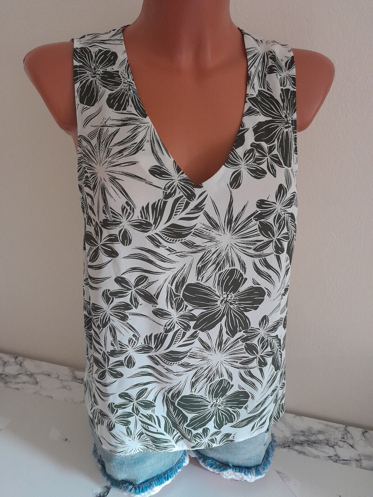Box#117 Primark S 36 Blusenshirt ärmellos Trägertop Chiffon Top Damen Blätter