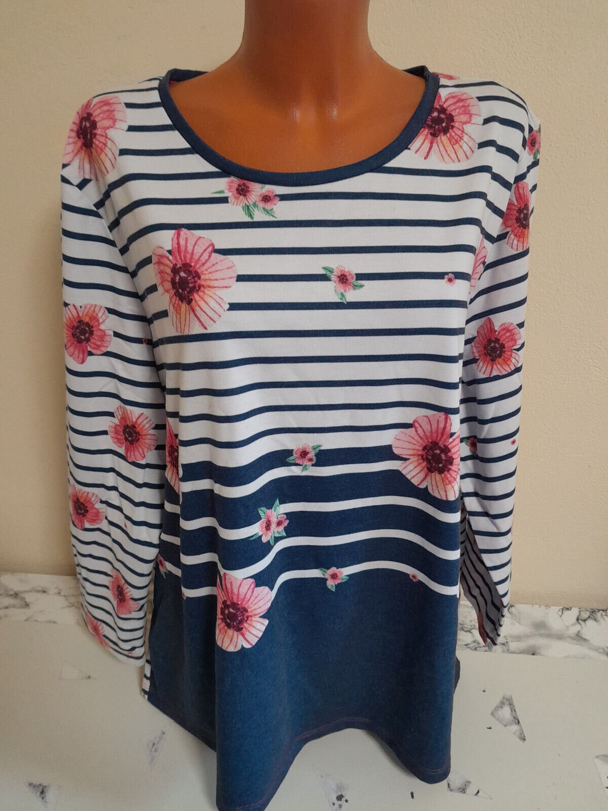 Box#12 Dress In T-Shirt 3XL 52 Shirt langarm Sweater Sweatshirt gestreift Blumen