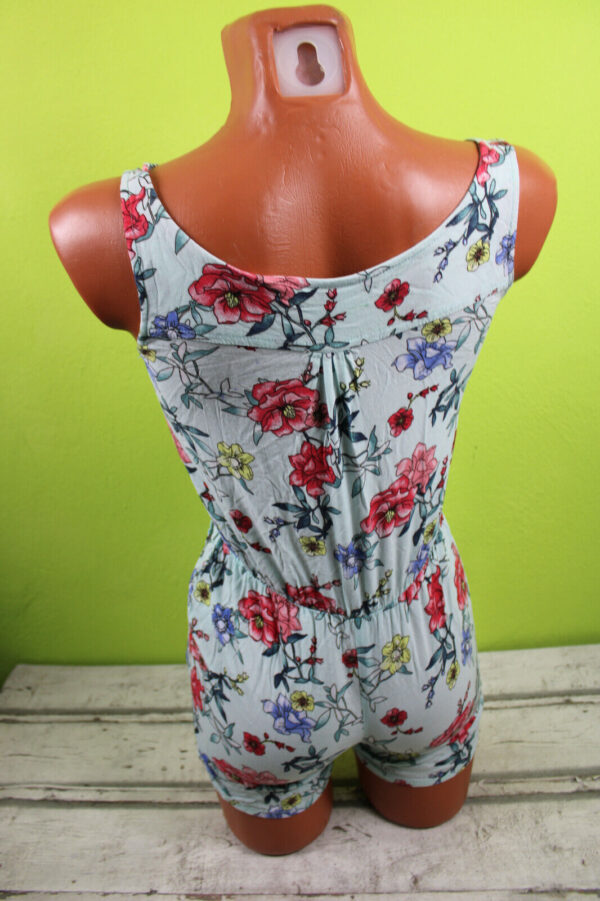 Box#119 Playsuit Jumpsuit 134/140 Overall Einteiler ärmellos Shorts Blumen blau – Bild 5