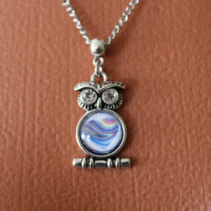 Modeschmuck zarte Kette Edelstahl mit Eulen Anhänger Rarität Glas Cabochon Herz