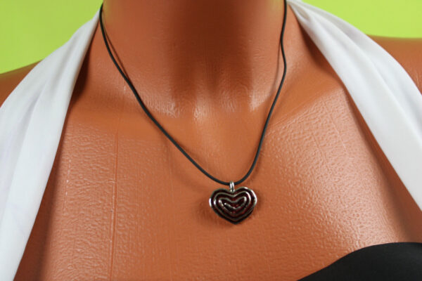 scarlet bijoux Modeschmuck Textil Kette & Anhänger schwarz silber grau Herz